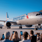 découvrez comment american airlines, le dernier grand nom du transport aérien aux états-unis, révolutionne le voyage en proposant le wi-fi gratuit à bord de ses avions, améliorant ainsi l'expérience de vol pour ses passagers.