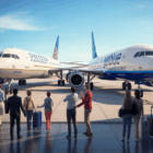 découvrez le partenariat innovant 'blue sky' entre united et jetblue, désormais approuvé par les régulateurs. une alliance qui promet de révolutionner le transport aérien et d'offrir aux passagers une expérience inégalée. ne manquez pas les détails de cette collaboration prometteuse.